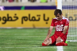 هافبک جنجالی پرسپولیس به لیست سرخ&zwnj;ها اضافه شد