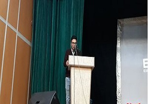 شب شعر "مدرسه عشق" در شاهرود برگزار شد
