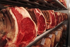 کاهش ۲۵ درصدی نرخ گوشت قرمز در بازار اصفهان