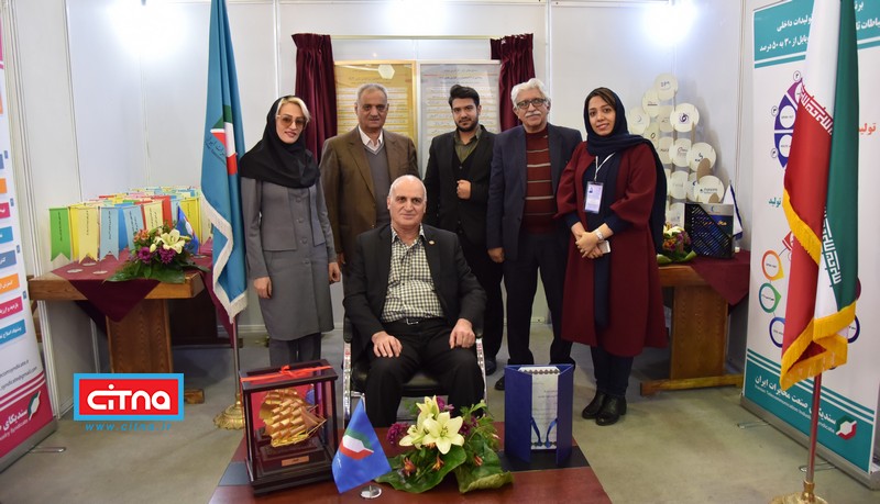 در نمایشگاه تلکام پلاس ۹۸، از دبیر سندیکای صنعت مخابرات ایران تقدیر شد