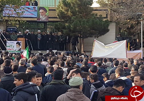 انزجار مردم مهاباد از آشوبگران و میثاق با ولایت با حضور حماسی در راهپیمایی + تصاویر