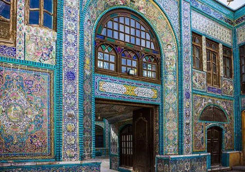 کاشی سنتی اصفهان، زینتِ بقاع متبرکه داخل و خارج کشور