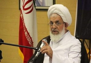 مسئولان برای حل مشلات اقتصادی مردم تلاش کنند/ تدابیر رهبر معظم انقلاب عامل ناکامی فتنه‌ها