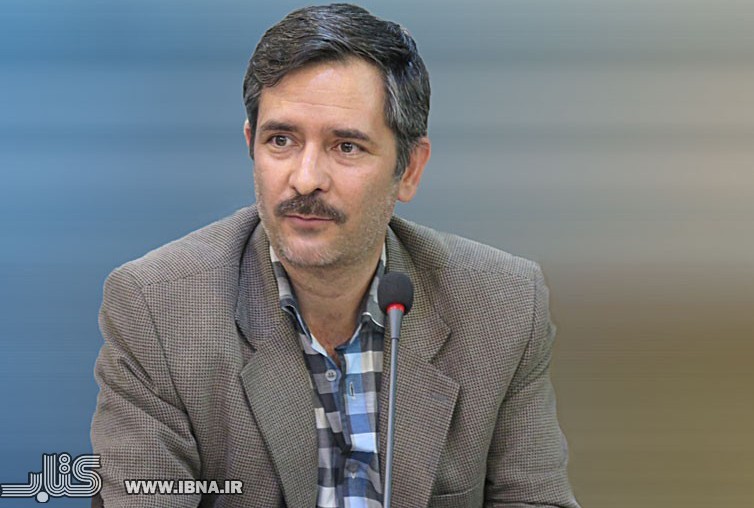 کاهش تولید کتاب، قیمت کاغذ را کاهش داد/ حرفه‌ای‌های صنعت نشر خانه‌نشین شدند