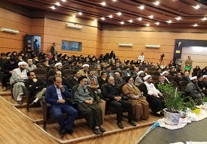 اجلاس نماز در آبیک
