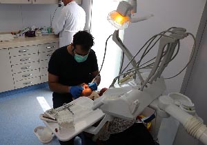 ارائه خدمات رایگان به ۳۰۰ نفر از دانش آموزان کم برخوردار مهاباد