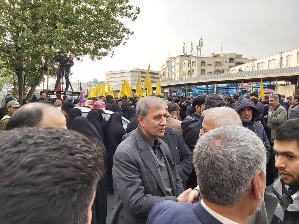 راهپیمایی مردم تهران در محکومیت آشوب&zwnj;های اخیر/ سردار سلامی: دشمنان از خط قرمز&zwnj;های ما عبور کنند، نابود می&zwnj;شوند