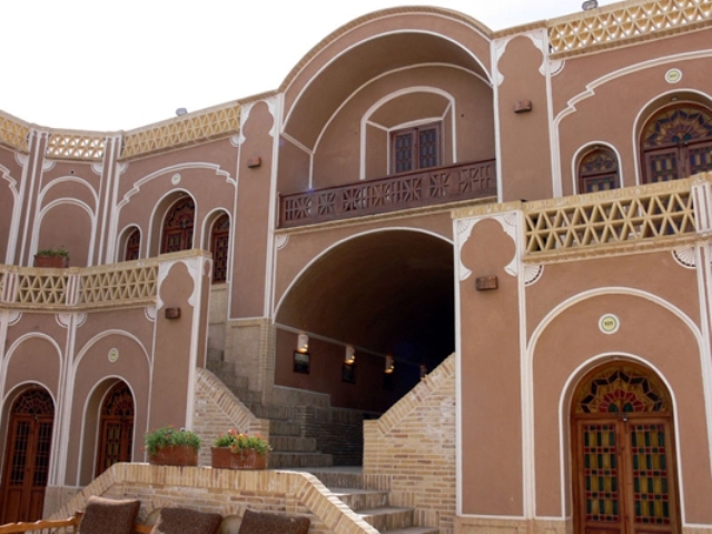 خانه ای تاریخی در دل شهر بادگیر&zwnj;ها + تصاویر