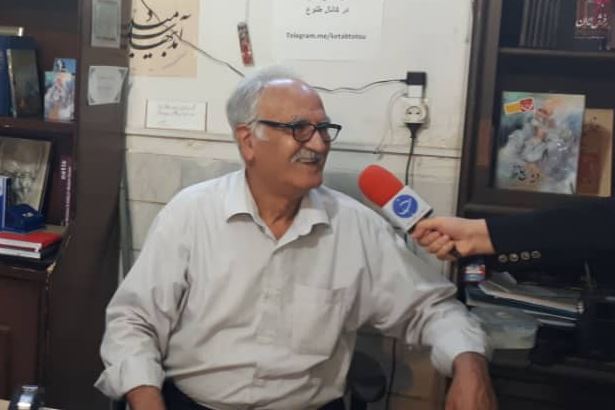 طلوع کتابخوانی / قصه پیرمرد کتابفروشی که گذر عمر او را با انگیزه&zwnj;تر کرده