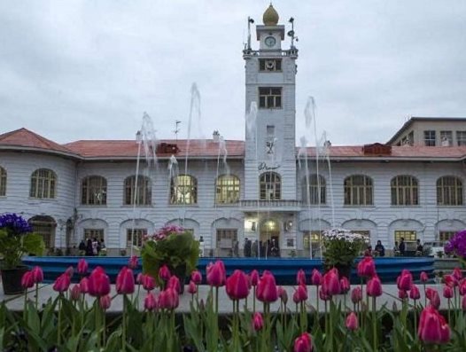رشت، با اقامت بیش از ۱۵ میلیون مسافر در سال گردشگرپذیرترین شهرستان گیلان است