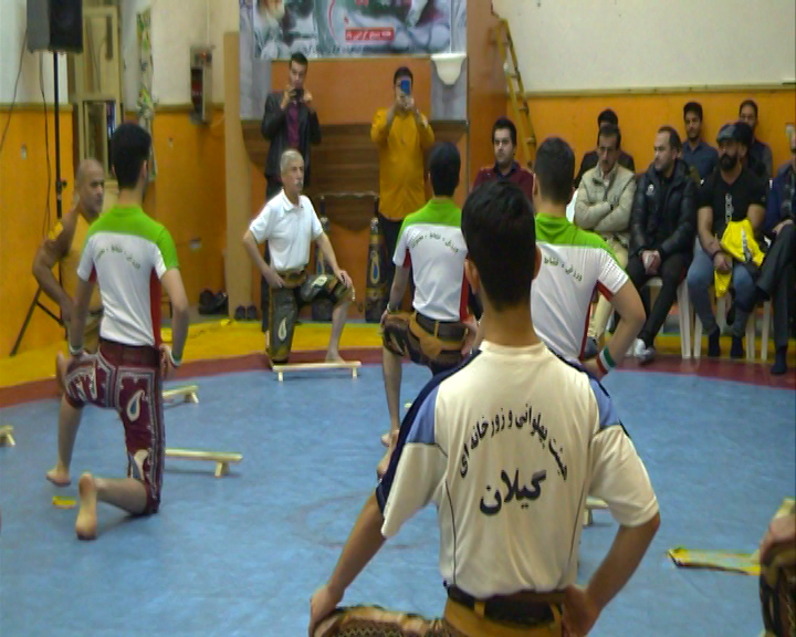 برگزاری همایش پهلوان بسیجی در زورخانه  رشت