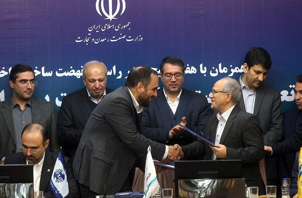 همکاری همراه اول با چند شرکت به منظور پشتیبانی از تولید داخلی