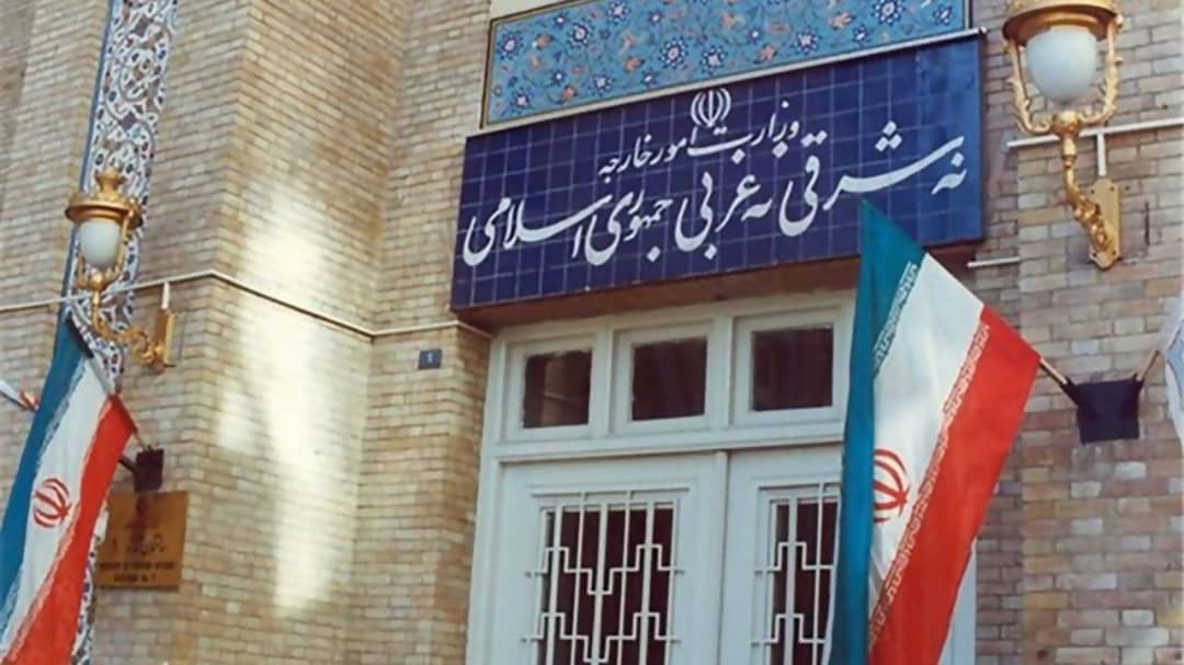 احضار کاردار نروژ درپی آتش زدن قرآن کریم در این کشور