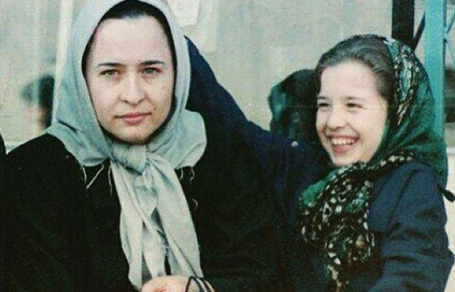 عکس&zwnj;های بامزه و دیده نشده از کودکی بازیگر نقش کیمیا