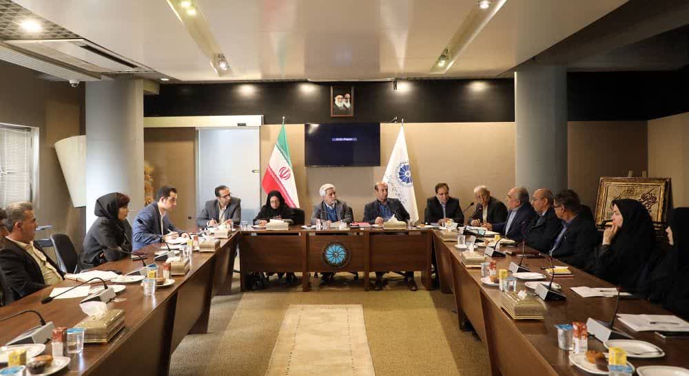 نیاز صادرات محصولات کشاورزی، تشکیل کنسرسیوم و هلدینگ&zwnj;های تجاری است