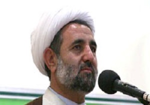 ضرورت ساخت فرودگاه برای جذب توریست /نیمه کاره گذاشتن فرودگاه قم توجیه ندارد
