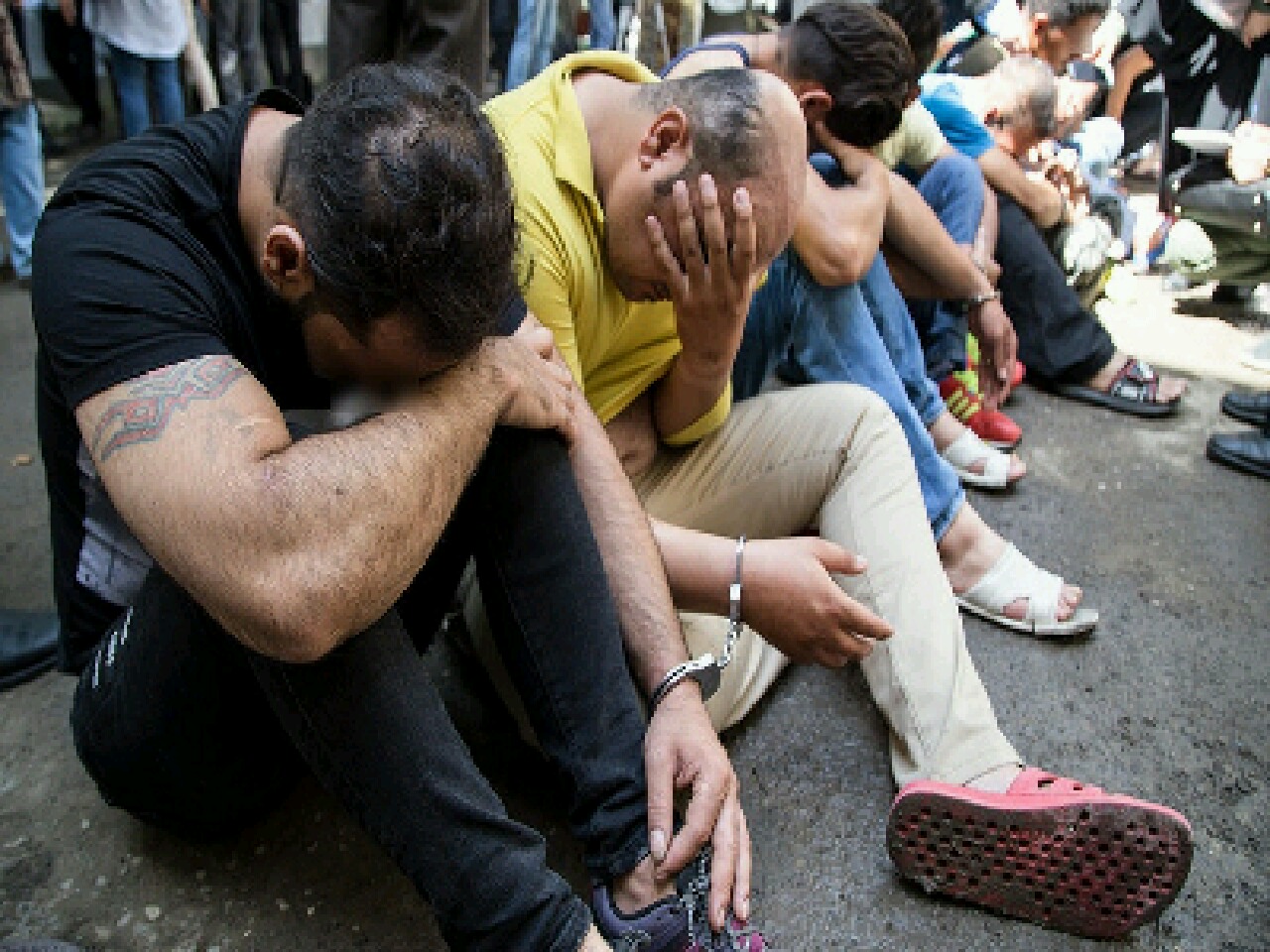 دستگیری۱۰ اراذل و اوباش در تایباد