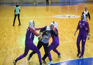 جدال سپاهان و کازرون در اصفهان