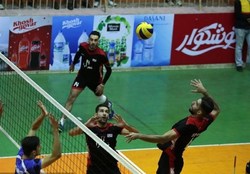 پیام به دنبال نخستین پیروزی در مشهد