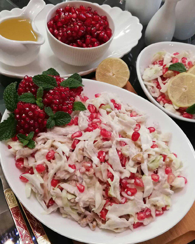 طرز تهیه سالاد انار و مرغ طرز تهیه سالاد انار و مرغ