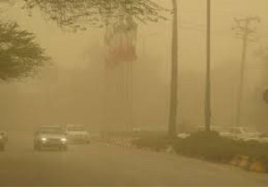 آسمانی صاف همراه با غبار