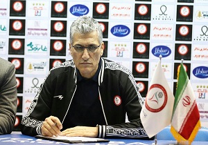 مسئولیت باخت مقابل ورامین را گردن میگیرم