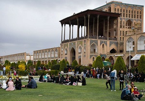 گردشگری در استان اصفهان باید به صنعتی فراگیر و محوری تبدیل شود