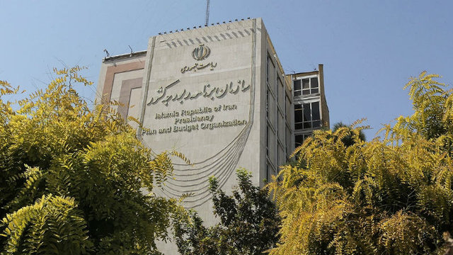 تاریخ پرداخت پاداش بازنشستگان، نیمه اول سال ۹۹ خواهد بود