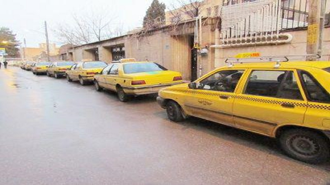 کاهش ۸۰ درصدی فعالیت ناوگان تاکسیرانی شهر قزوین