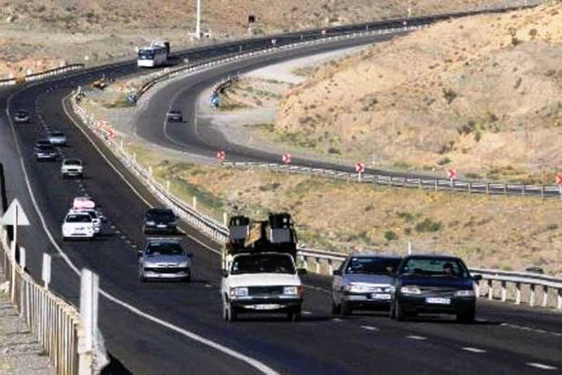 کاهش ۷۰ درصدی تردد خودرو در محور‌های استان اصفهان