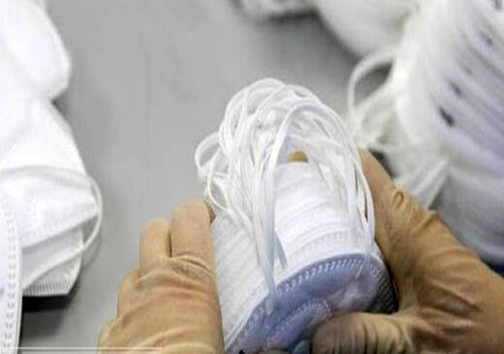 اهدای بیش از ۱۴۰۰ دستکش و ماسک به واحد خدمات شهری مهاباد