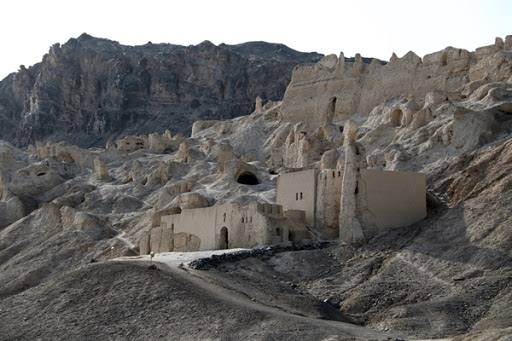 انسداد کامل محور منتهی به کوه خواجه