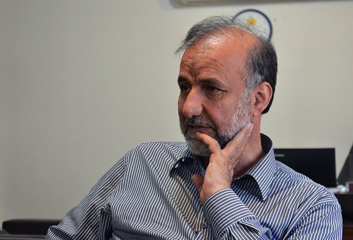 جمهوری اسلامی ایران با یک همه‌پرسی صد در صدی شکل گرفت