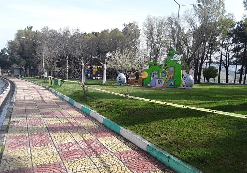 مسدود بودن ورودی تمامی پارک&zwnj;ها وبوستان&zwnj;های سنندج به روایت تصویر