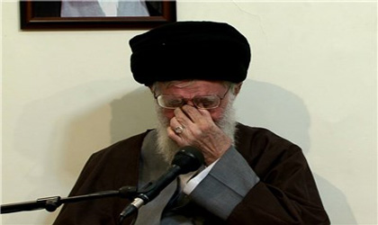وقتی مناجات شعبانیه حال رهبر انقلاب را وسط جلسه رسمی منقلب می‌کند