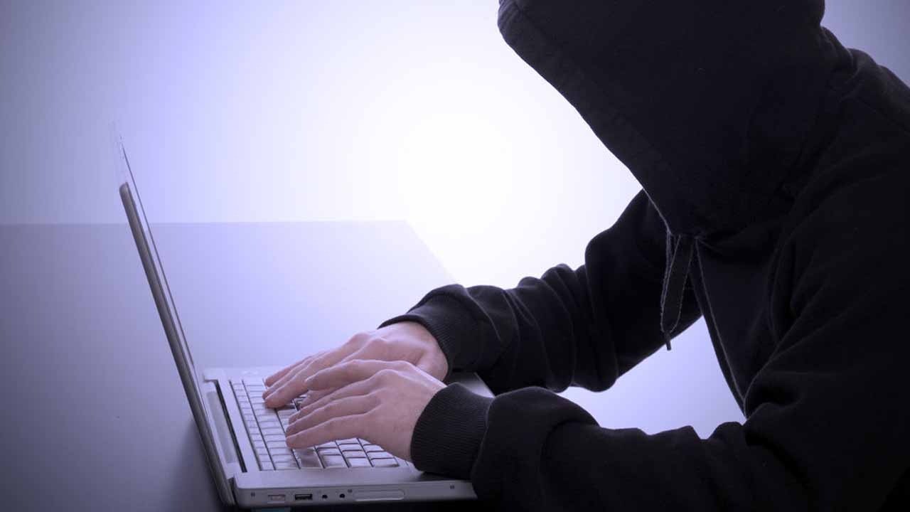 دستگیری هکر ۱۶ ساله در بهشهر