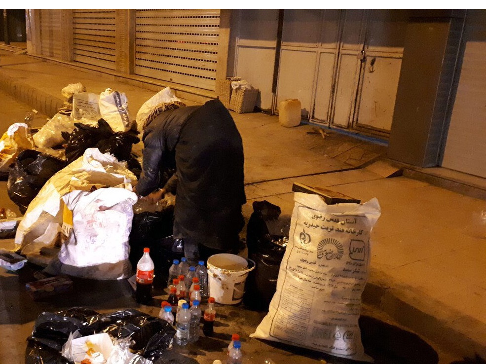 طرح جمع‌آوری زباله گرد‌های زاهدانی همچنان ادامه دارد