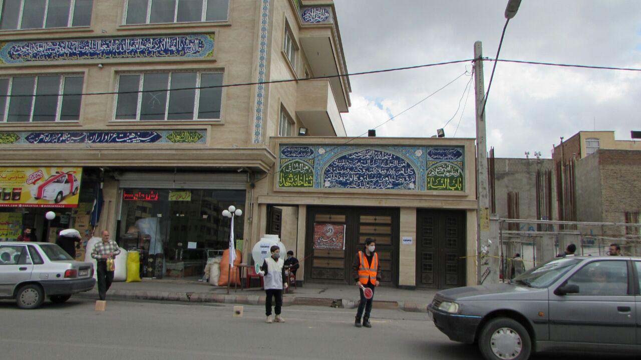 توزیع محلول ضدعفونی بین شهروندان در تبریز + فیلم