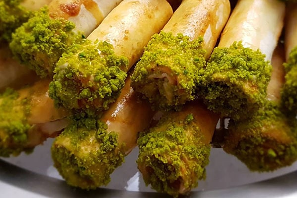 طرز تهیه شیرینی ساق عروس
