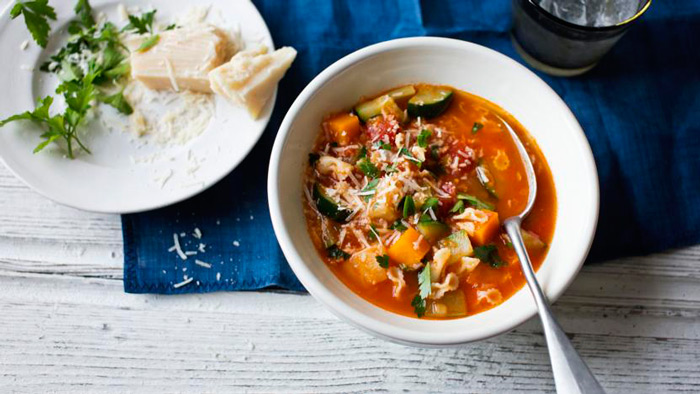 طرز تهیه سوپ مینسترون؛ سوپ ایتالیایی خوشمزه و متفاوت
