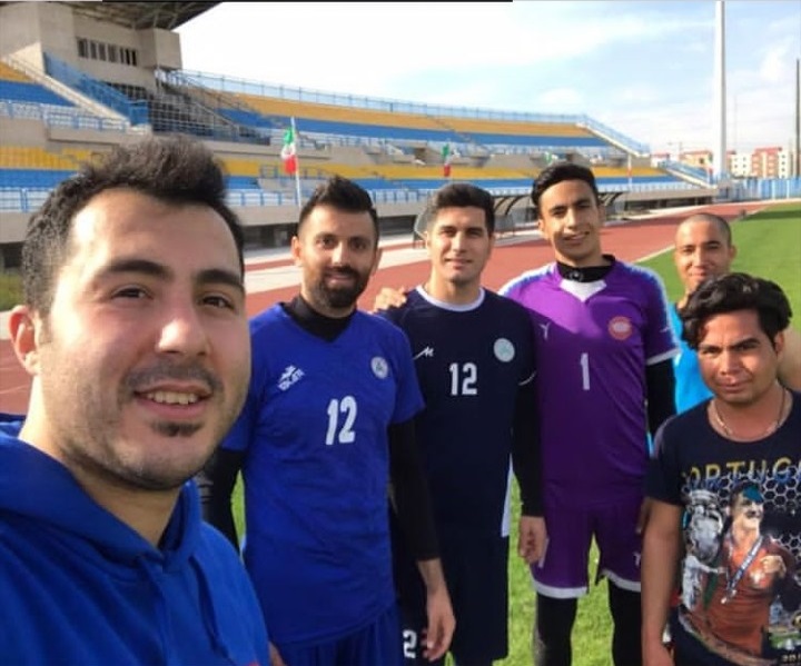 تمرین انفرادی المپین کاراته به همراه دروازه بان لیگ برتری فوتبال + عکس