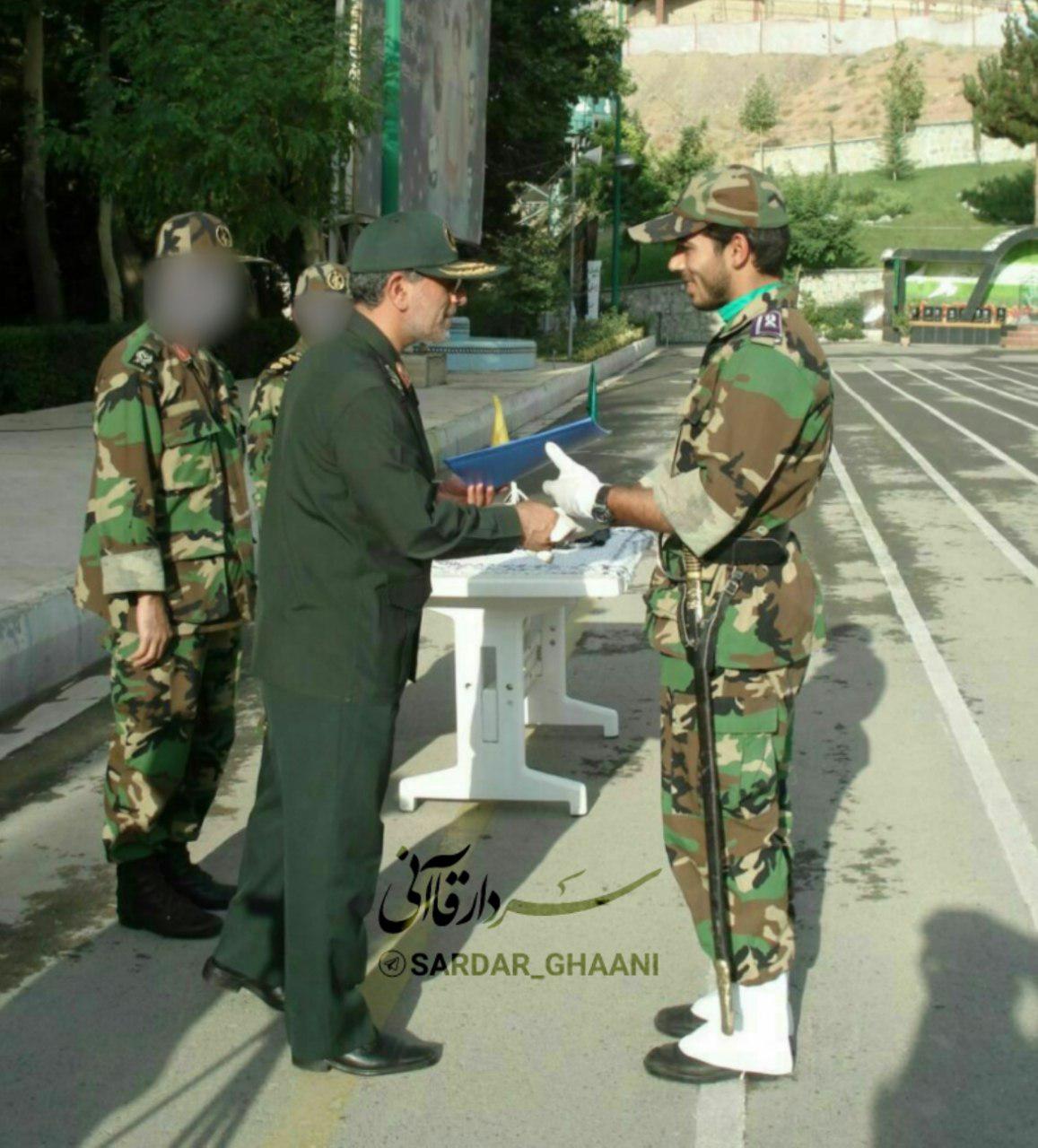 تصویری دیده نشده از شهید مدافع حرم ابوالفضل راه چمنی در کنار سردار قاآنی