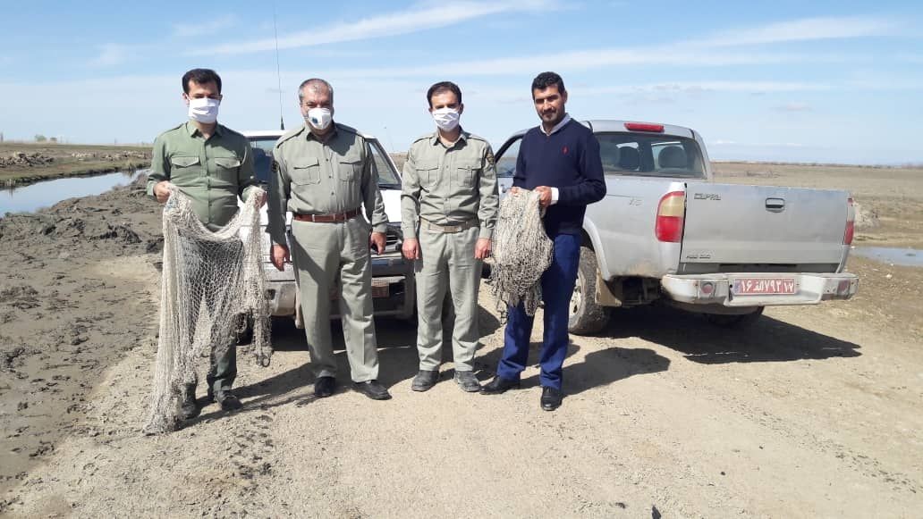 دستگیری ۲ صیاد متخلف در رودخانه مهاباد