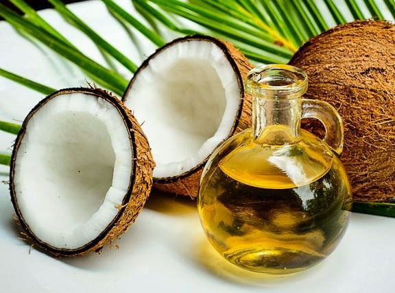 با کمترین هزینه دندان&zwnj;هایی از الماس داشته باشید/راه ارزان جرم گیری دندان&zwnj;ها در خانه