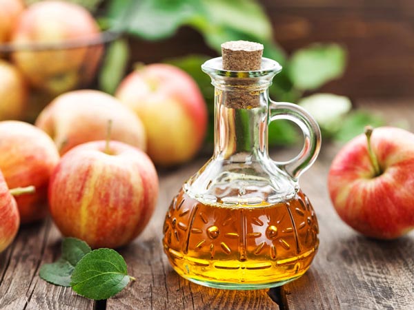 با کمترین هزینه دندان&zwnj;هایی از الماس داشته باشید/راه ارزان جرم گیری دندان&zwnj;ها در خانه