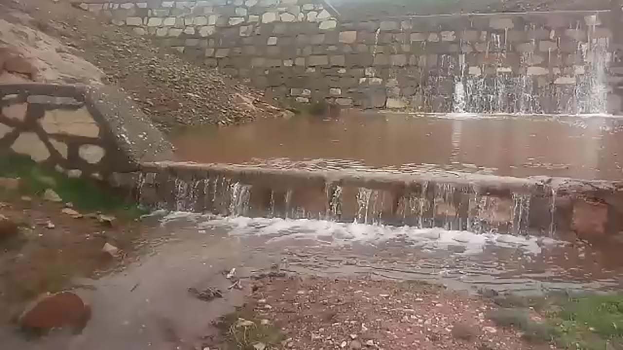 پرآب شدن رودخانه در «باروق» + فیلم