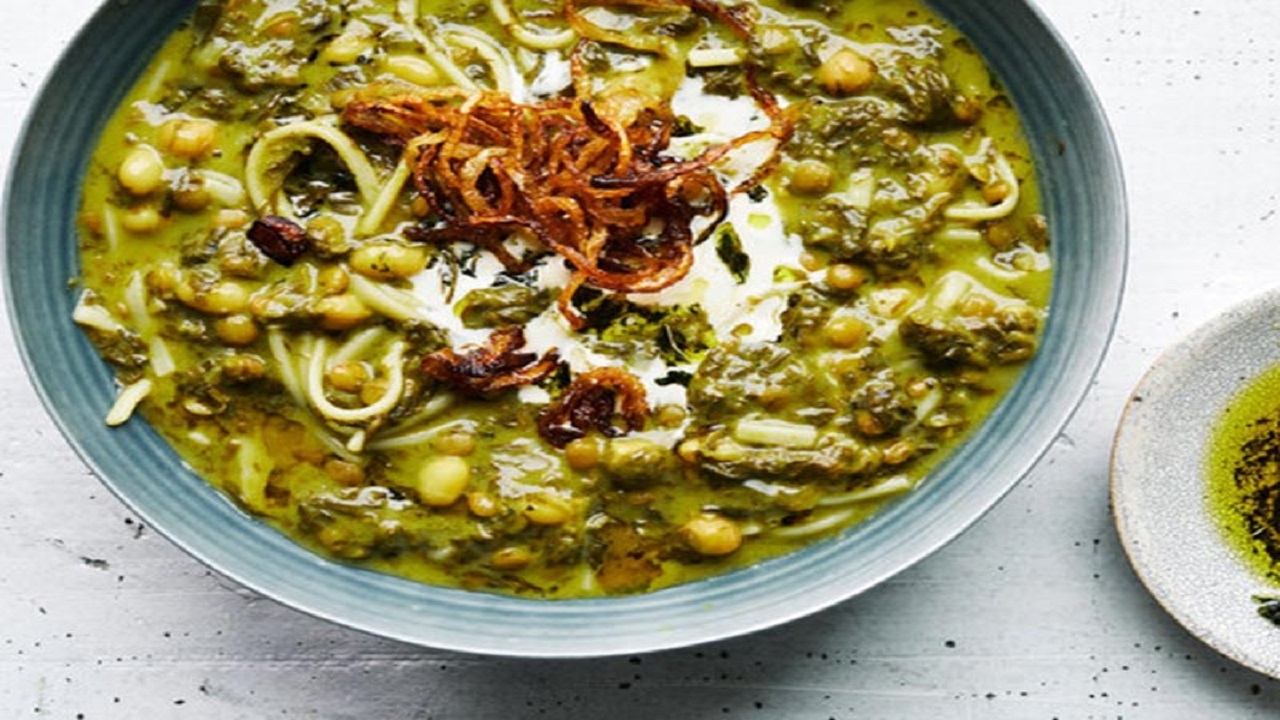طرز تهیه آش رشته خوشمزه + ترفندهای مهم و کلیدی
