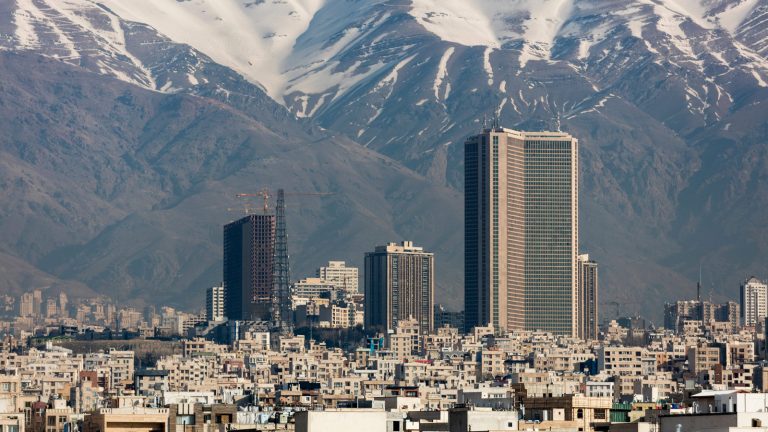 بازار بهاری در سال ۹۹ برای بخش مسکن/ متقاضیان برای خرید مسکن در سال ۹۹ باید منتظر بمانند