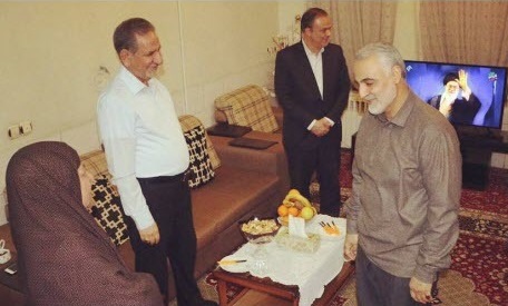 حضور شهید حاج قاسم سلیمانی در منزل پدری اسحاق جهانگیری