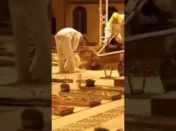 تدفین غریبانه پزشک مبتلا به کرونا در کنار مزار پدر شهیدش